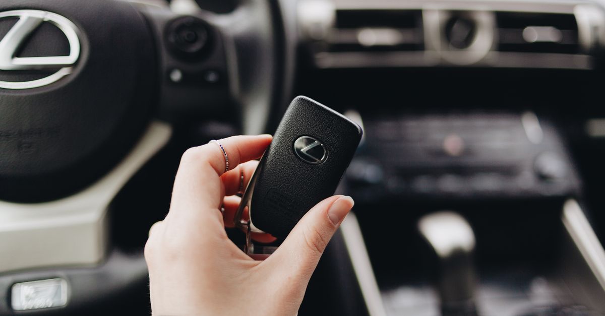 Toyota car key fob — Johnson County Locksmiths