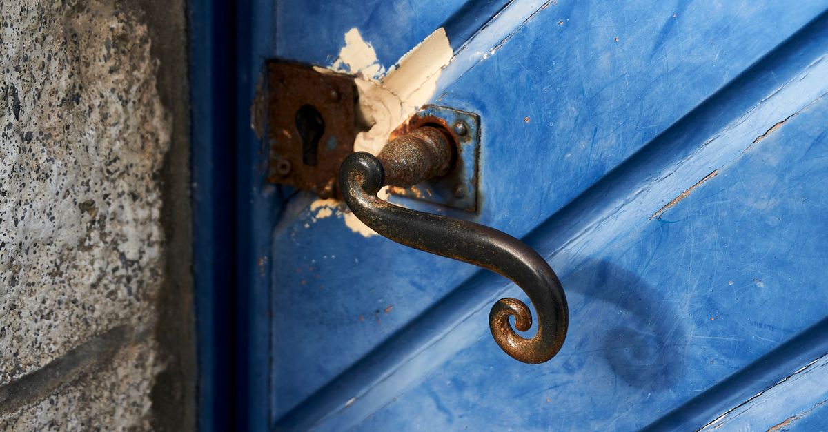 deadbolt installation — Johnson County Locksmiths
