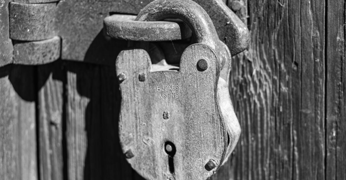 locksmith shop keys — Johnson County Locksmiths