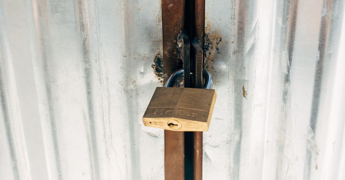 front door lock key — Johnson County Locksmiths