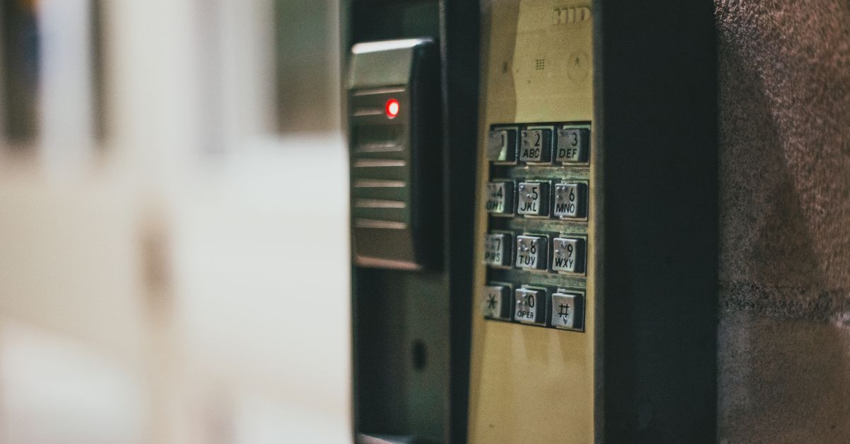 deadbolt installation — Johnson County Locksmiths